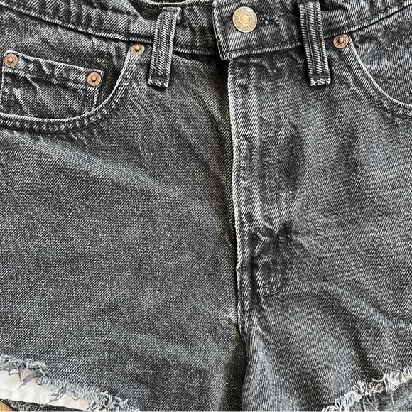 Vintage Levi’s 90s Washed Black Denim High Rise Cut Off Jean Shorts - Picture 3 of 8
